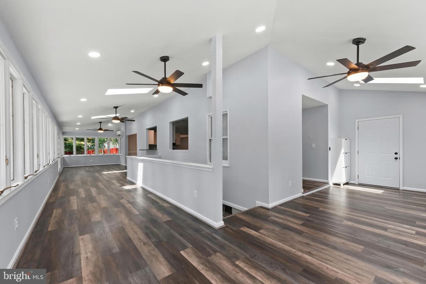 460 Blackshire Road photo 3