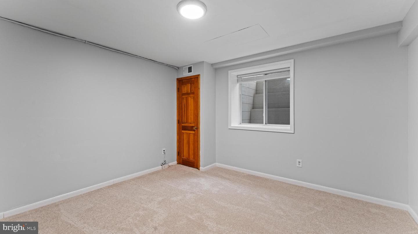 460 Blackshire Road photo 58