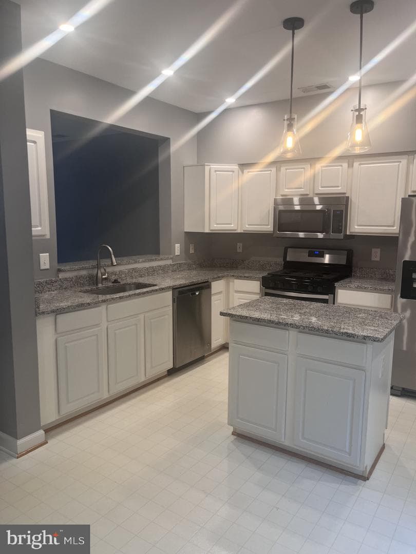 8646 Aspen Grove Court photo 4