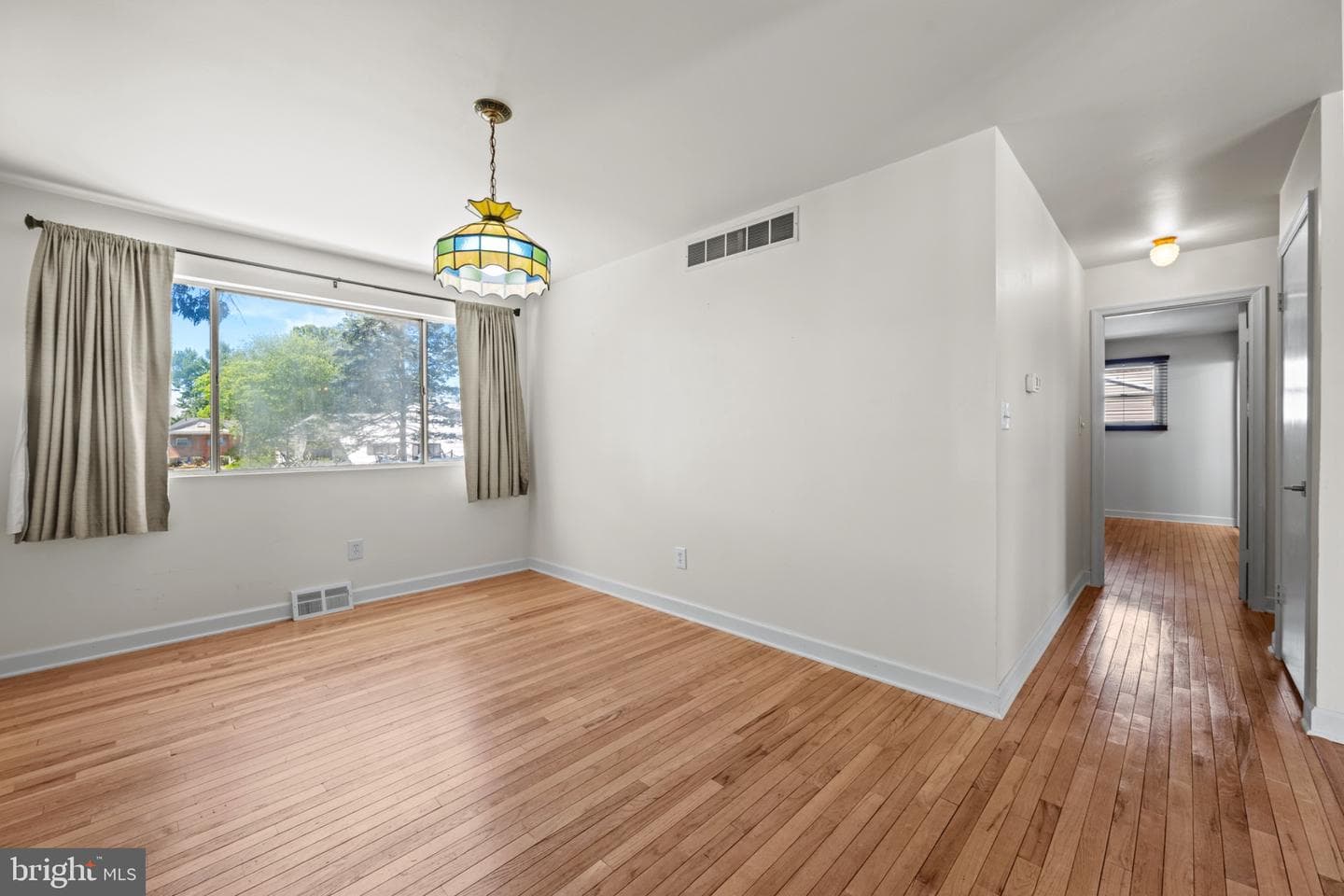 7960 Pipers Path photo 14