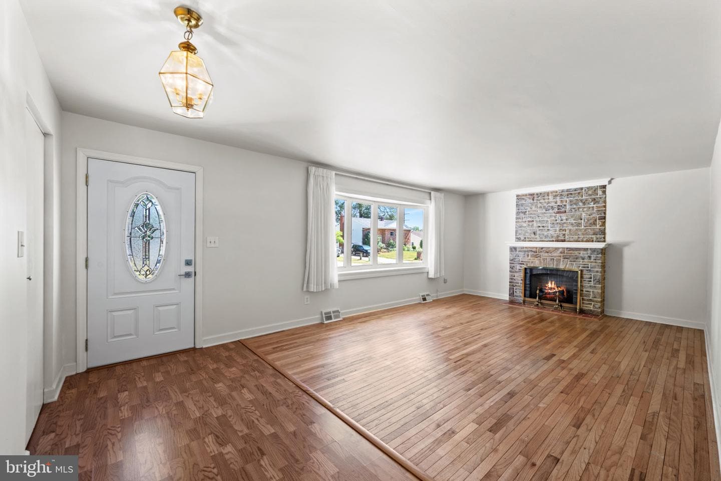 7960 Pipers Path photo 7