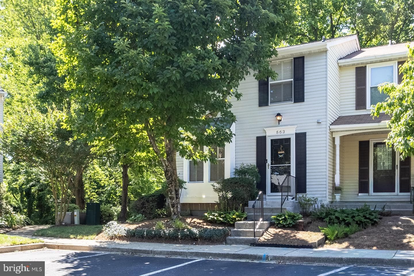563 Bay Dale Court, Arnold
