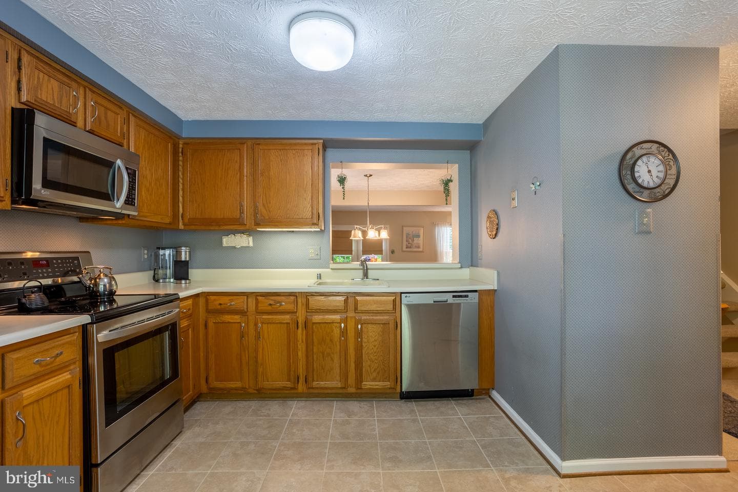 563 Bay Dale Court photo 24