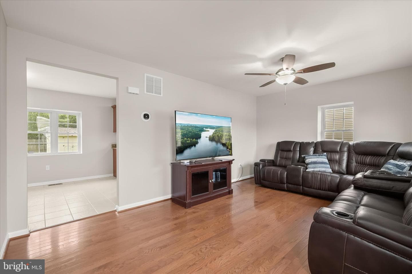 305 Bishop Avenue photo 5