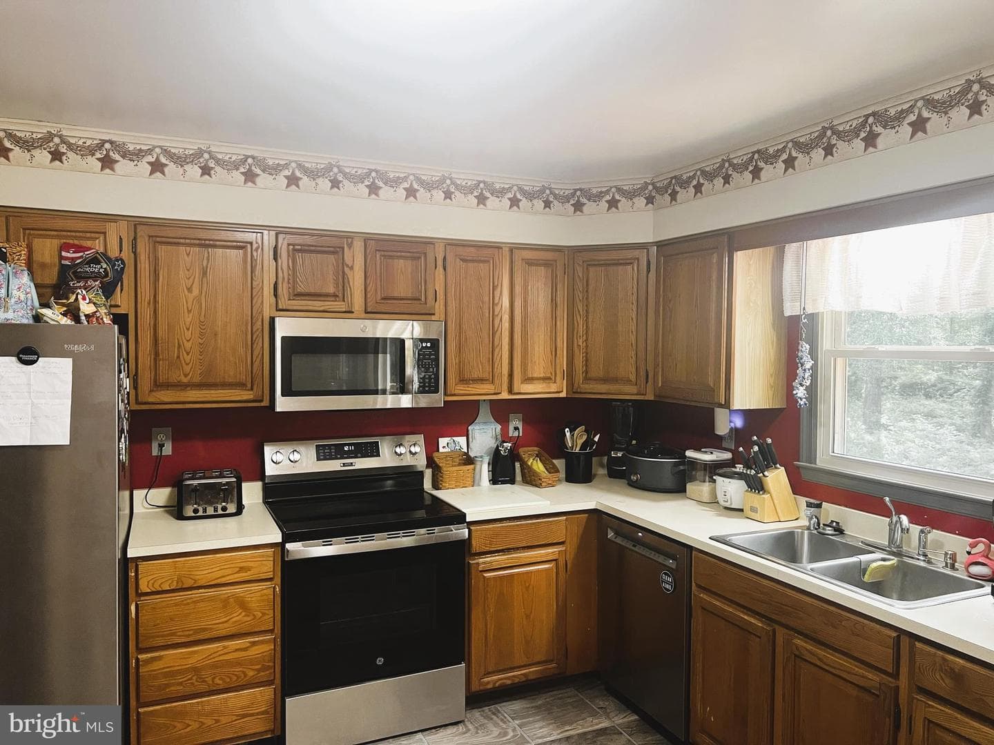 1183 Cedar Avenue photo 25
