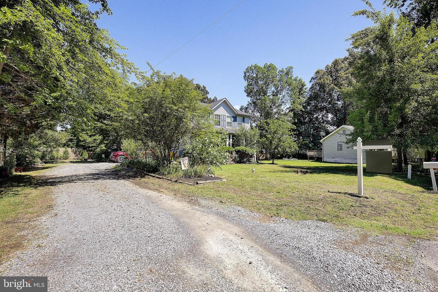 4951 Bonniewood Drive photo 3