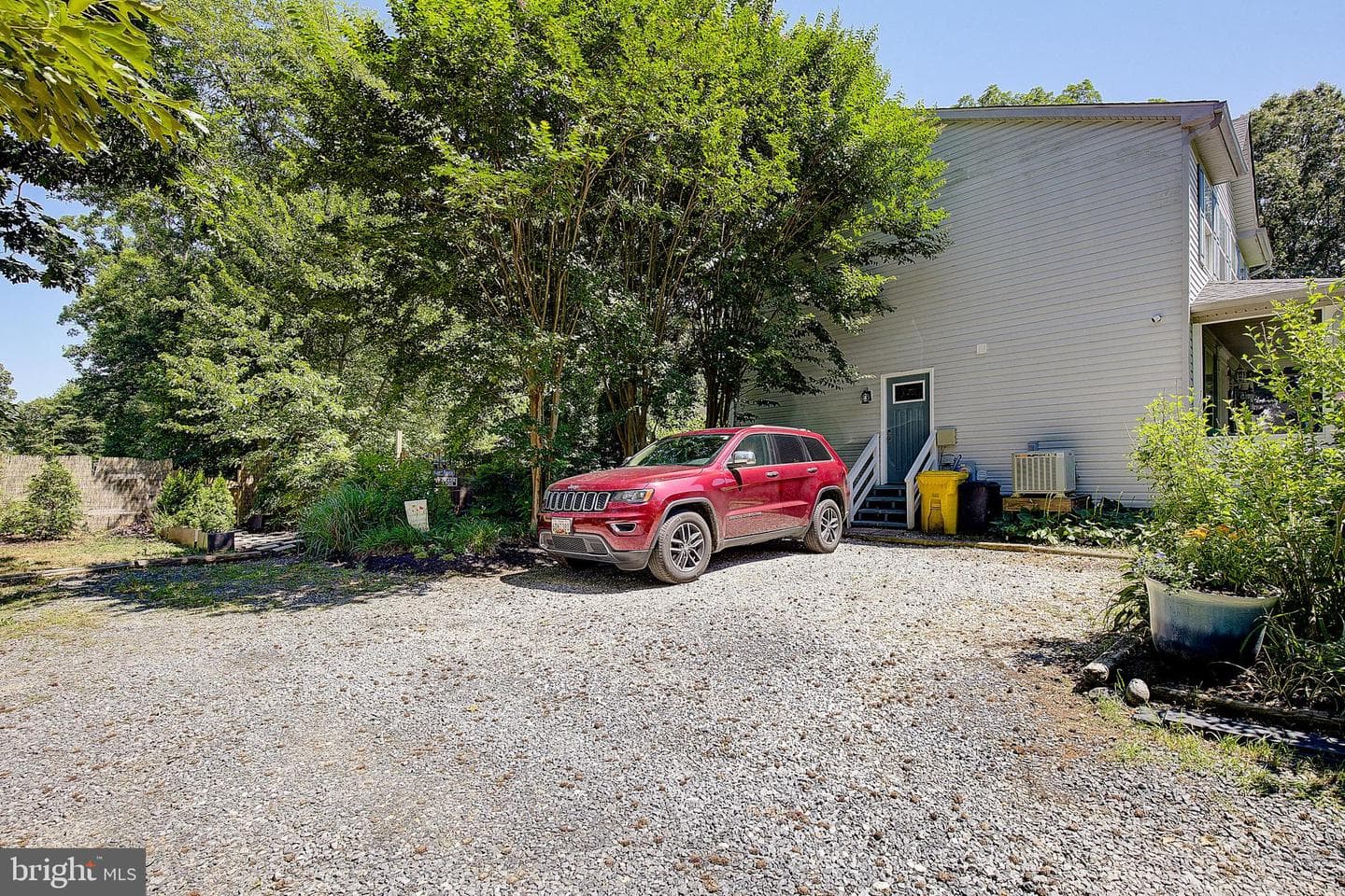 4951 Bonniewood Drive photo 4