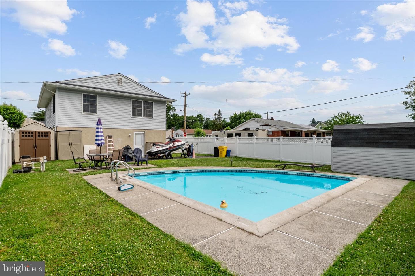169 Roland Road photo 32