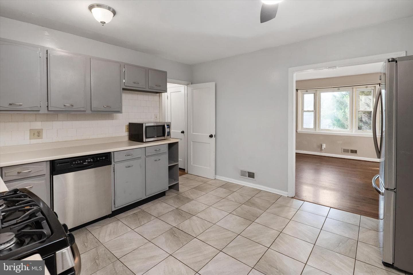 12 Birch Avenue photo 11