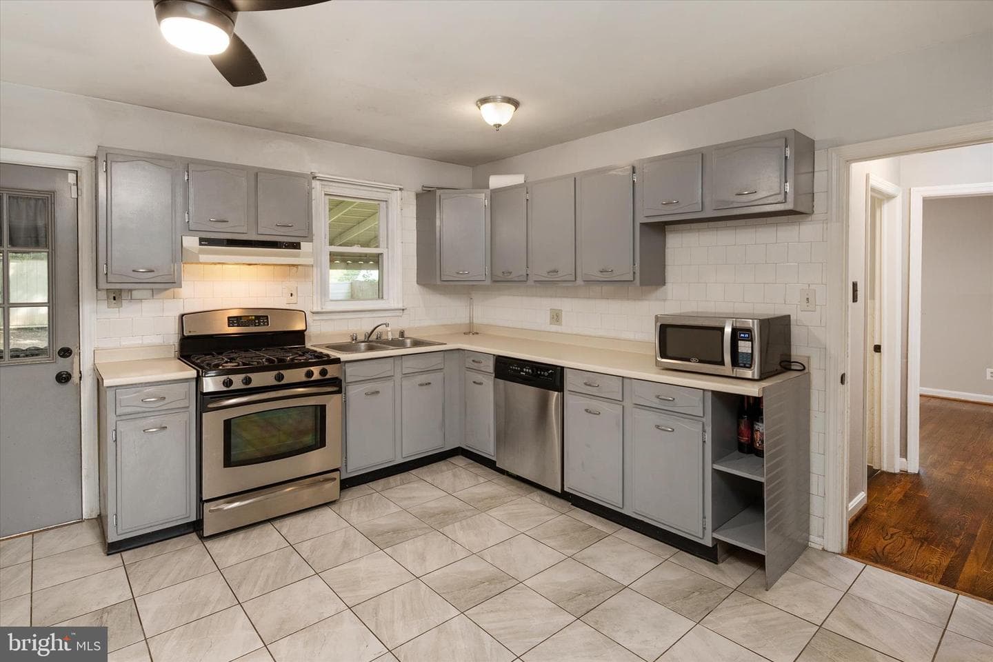 12 Birch Avenue photo 8