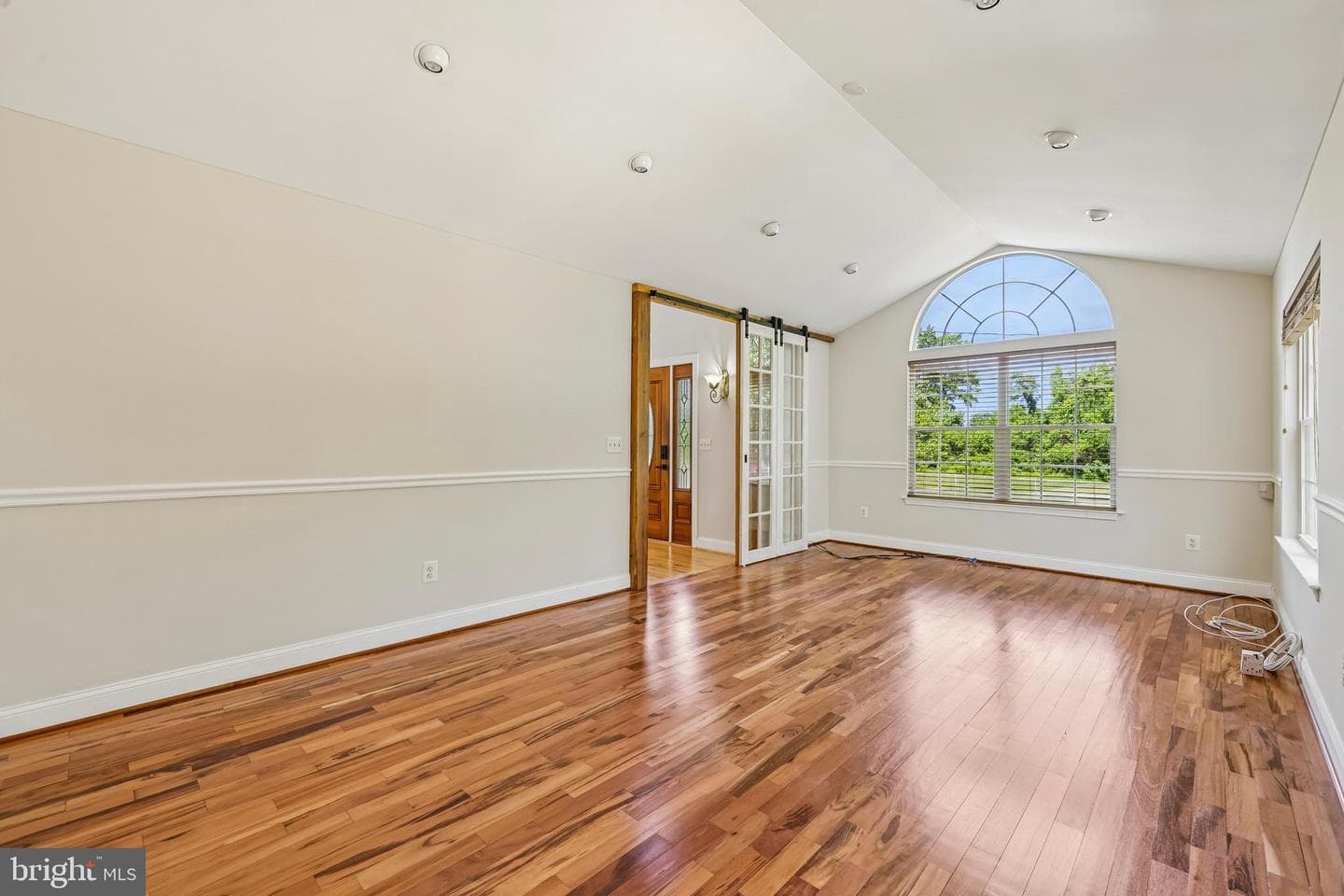 683 Powhatan Beach Road photo 3