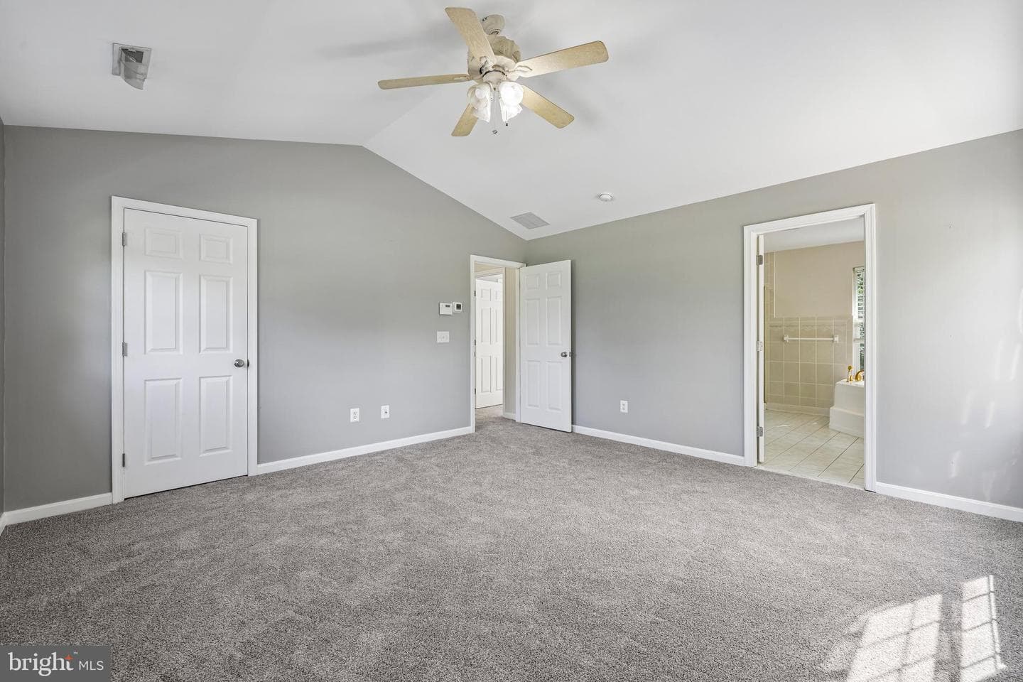 683 Powhatan Beach Road photo 35
