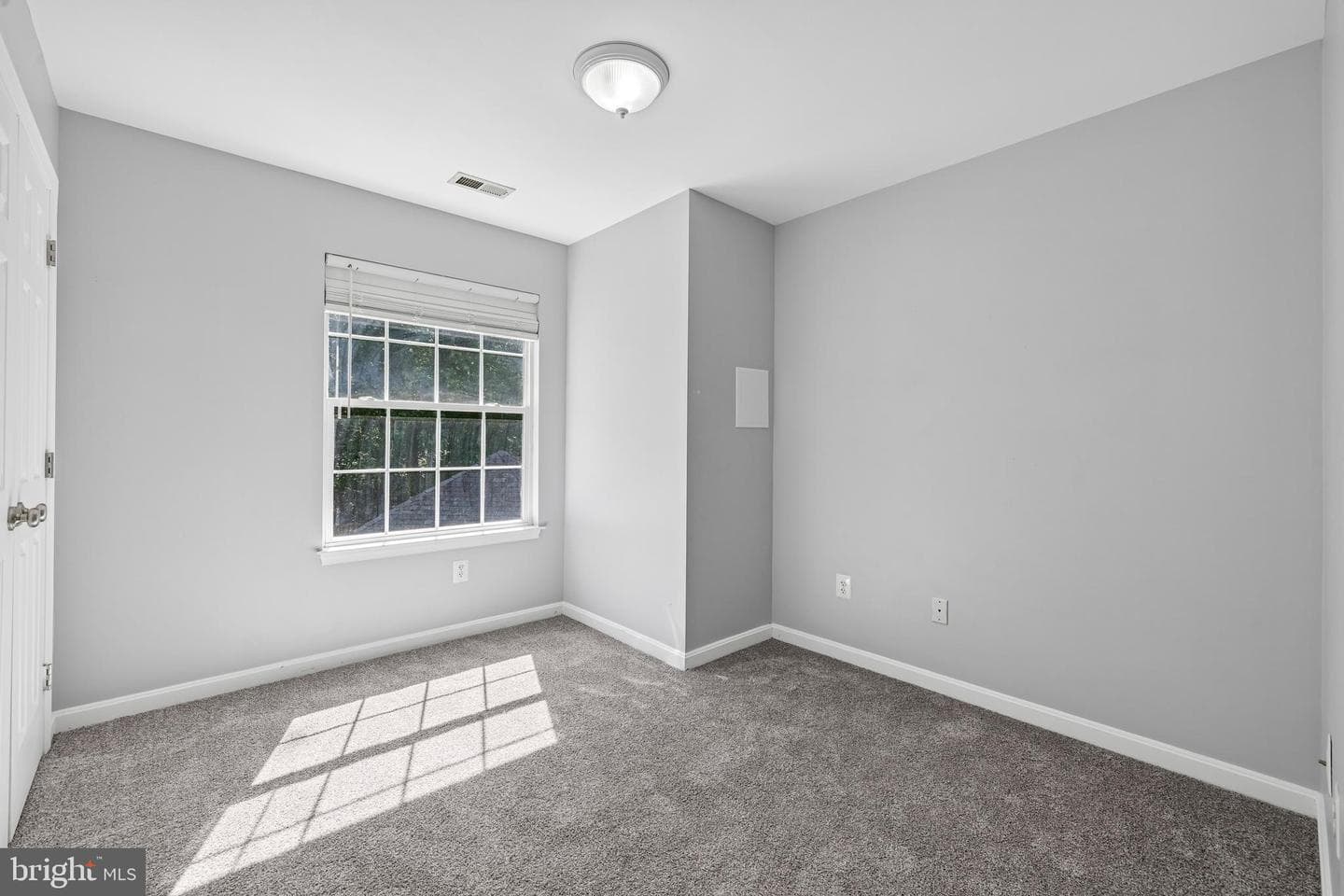 683 Powhatan Beach Road photo 44