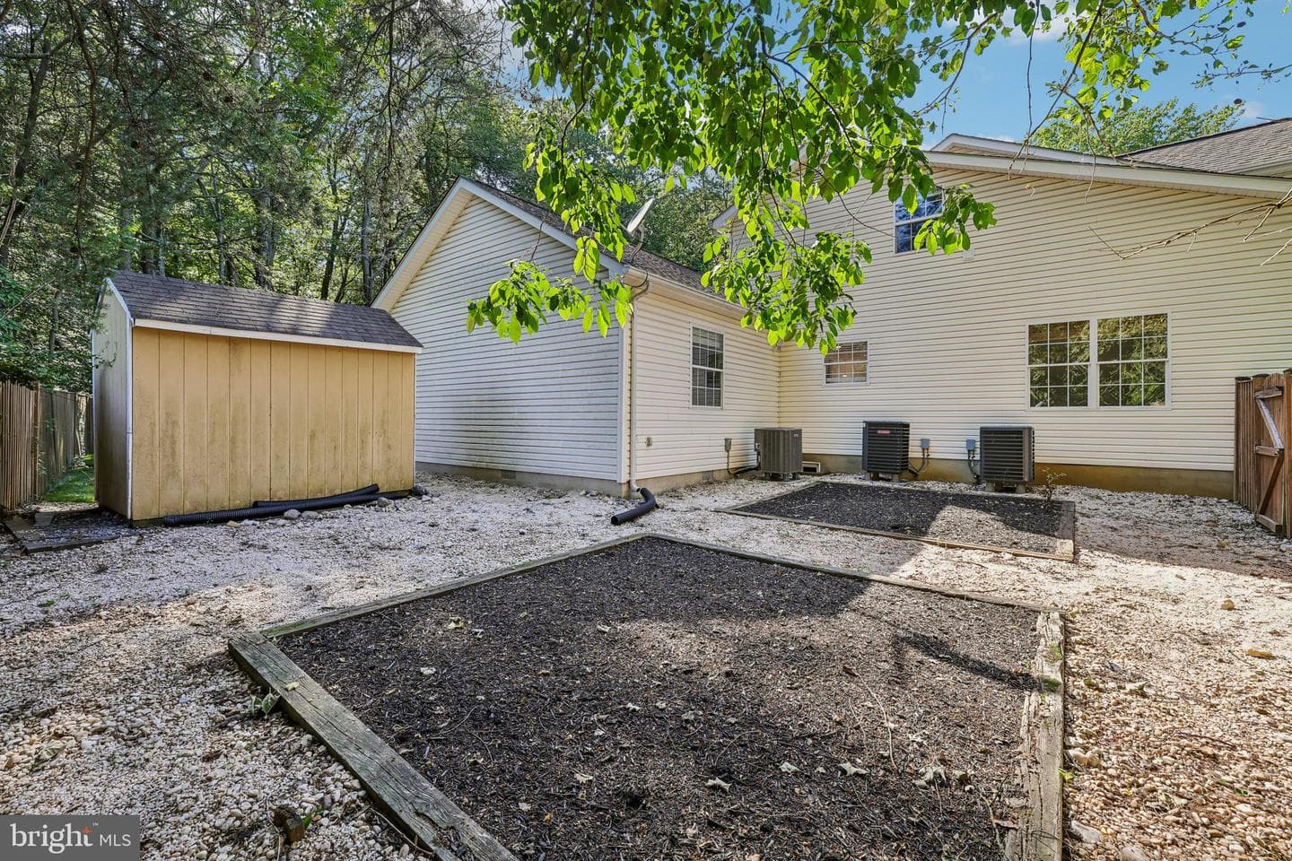 683 Powhatan Beach Road photo 67