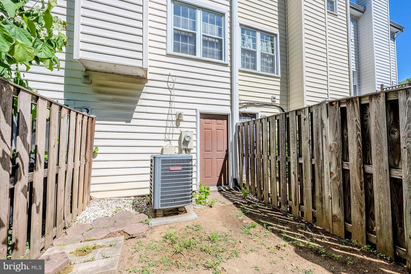 1687 Hart Court photo 26