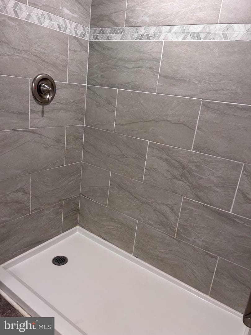 629 Gayle Drive photo 29