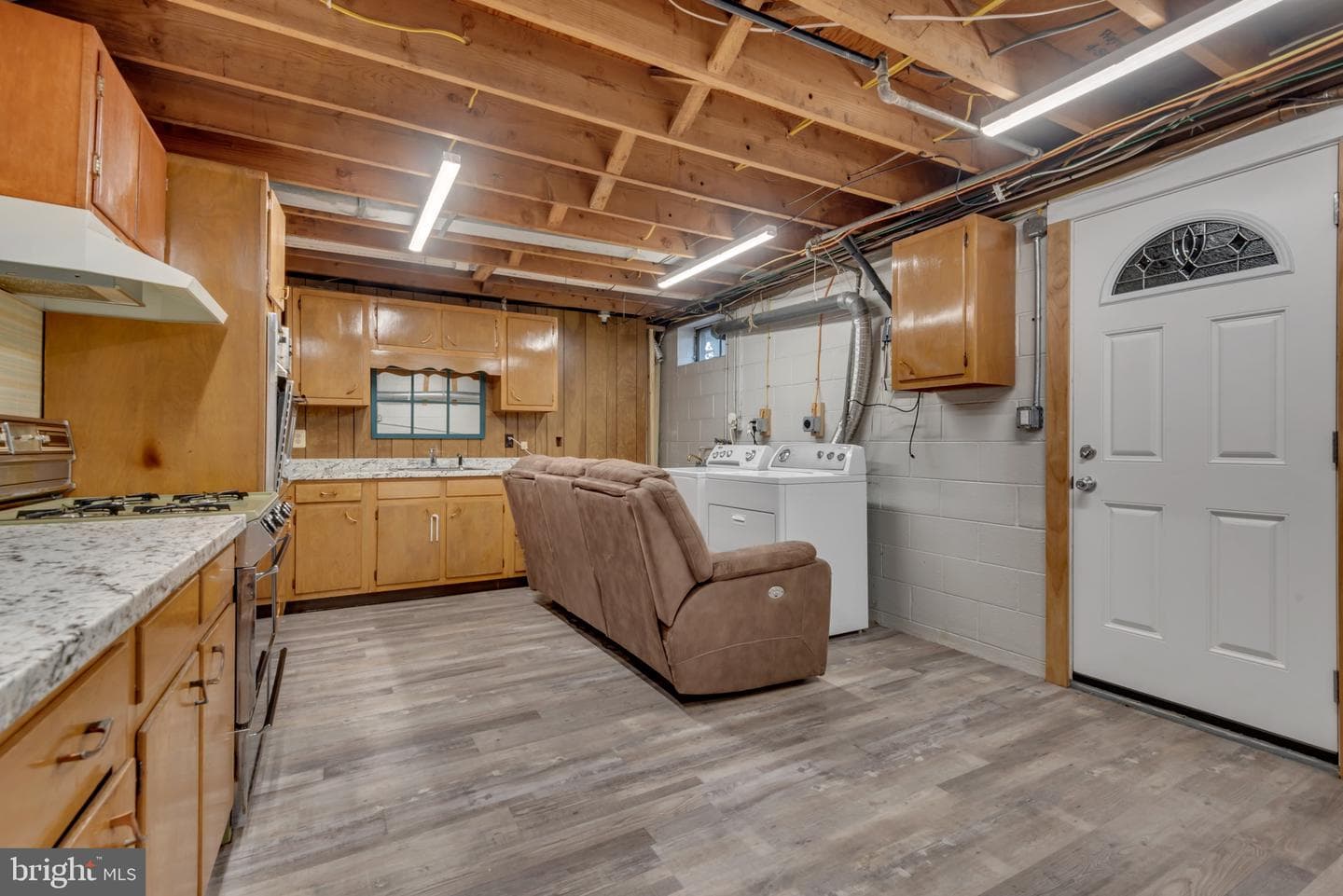 629 Gayle Drive photo 32