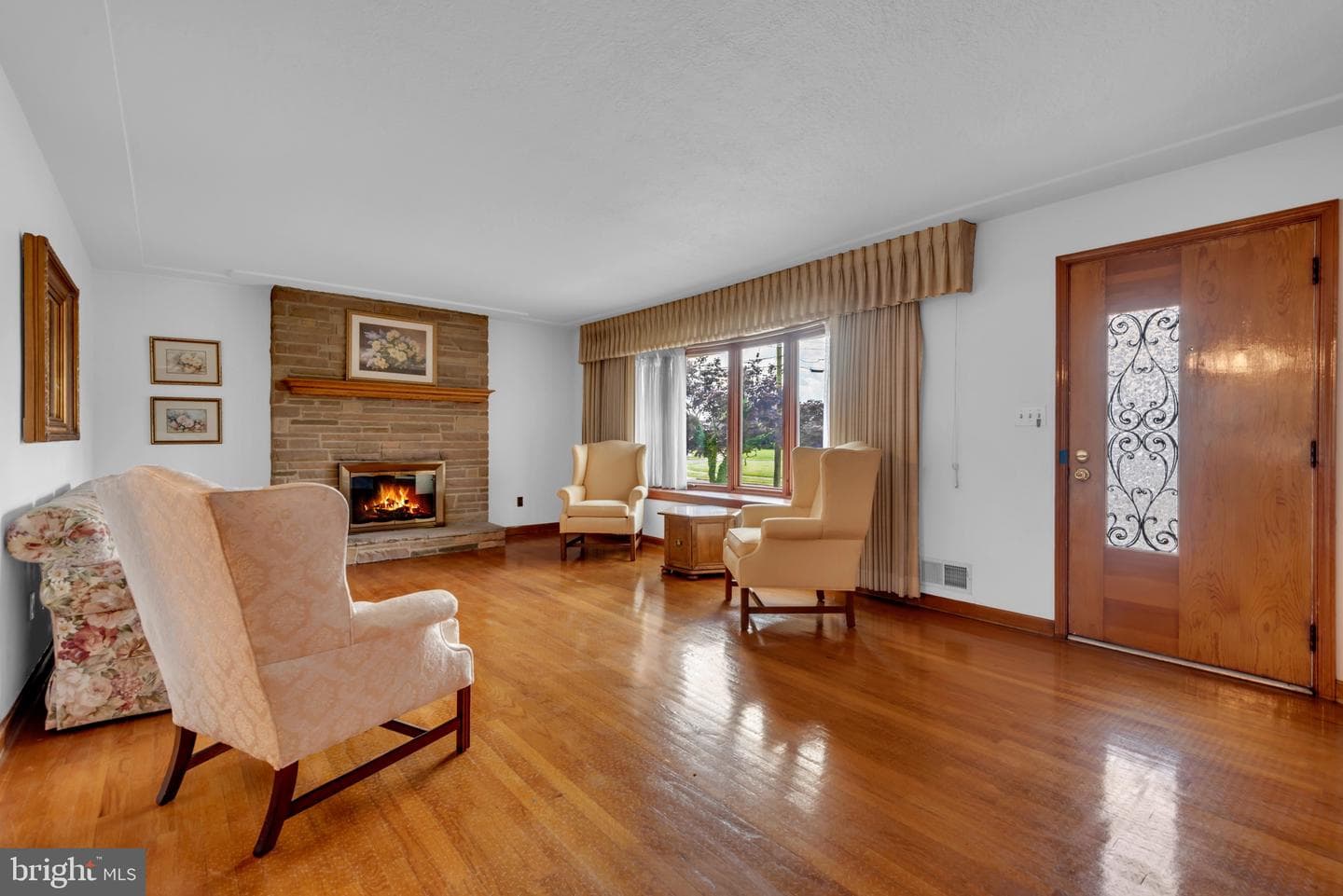629 Gayle Drive photo 4
