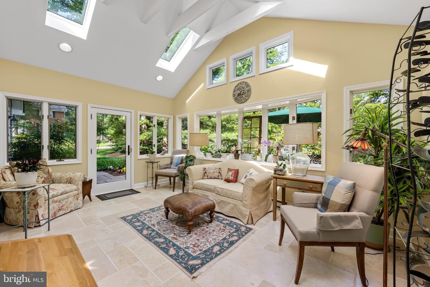381 Sheffield Road photo 20