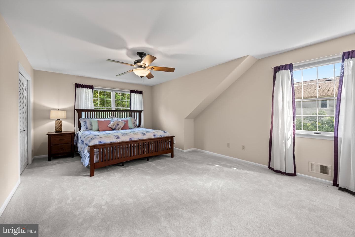 381 Sheffield Road photo 32