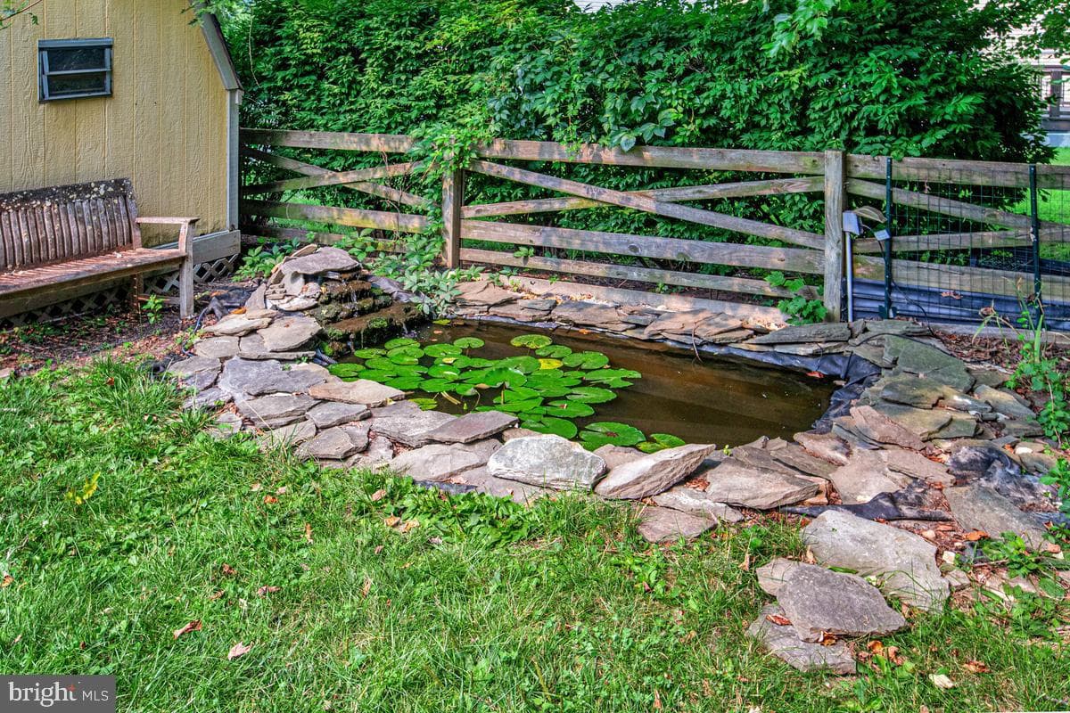8214 Deerbrooke Court photo 40