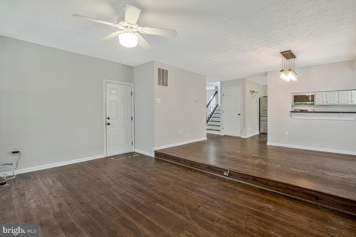 8214 Deerbrooke Court photo 5