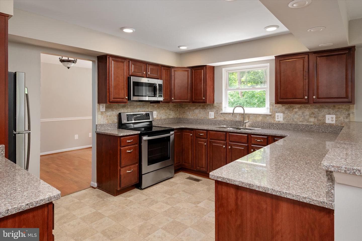 1625 Severn Run Court photo 12
