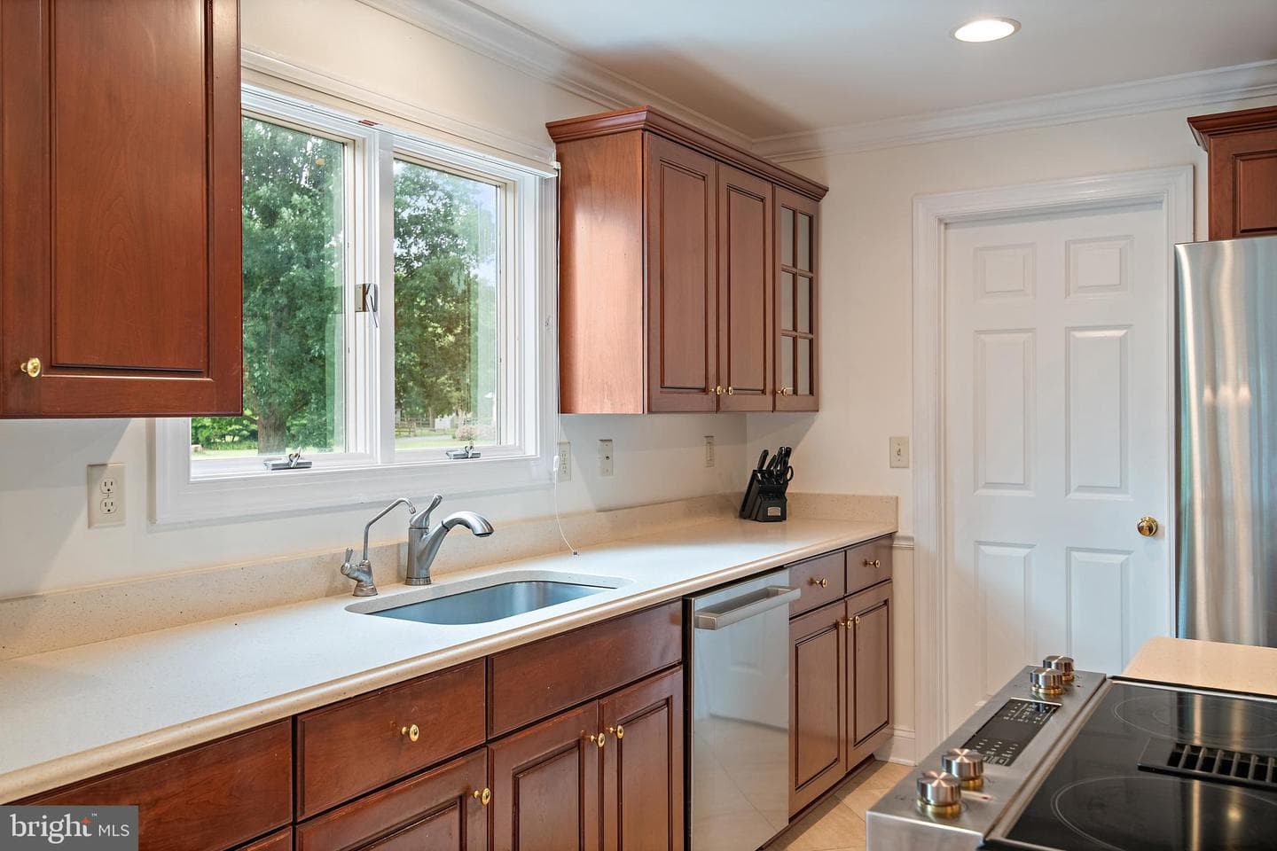 718 Whitehall Beach Road photo 42