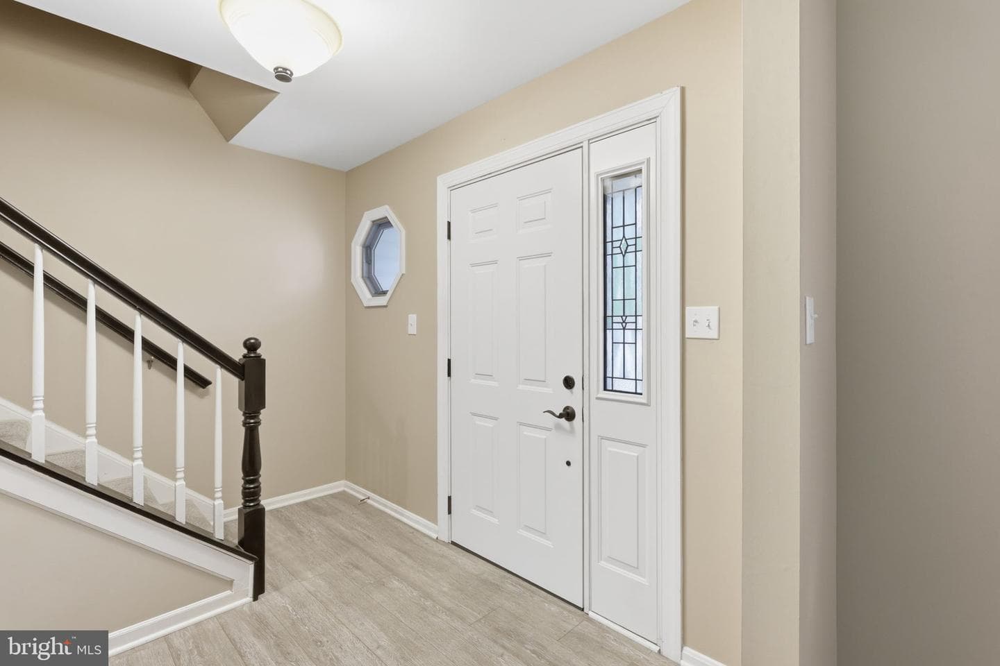 5503 Manistique Court photo 4