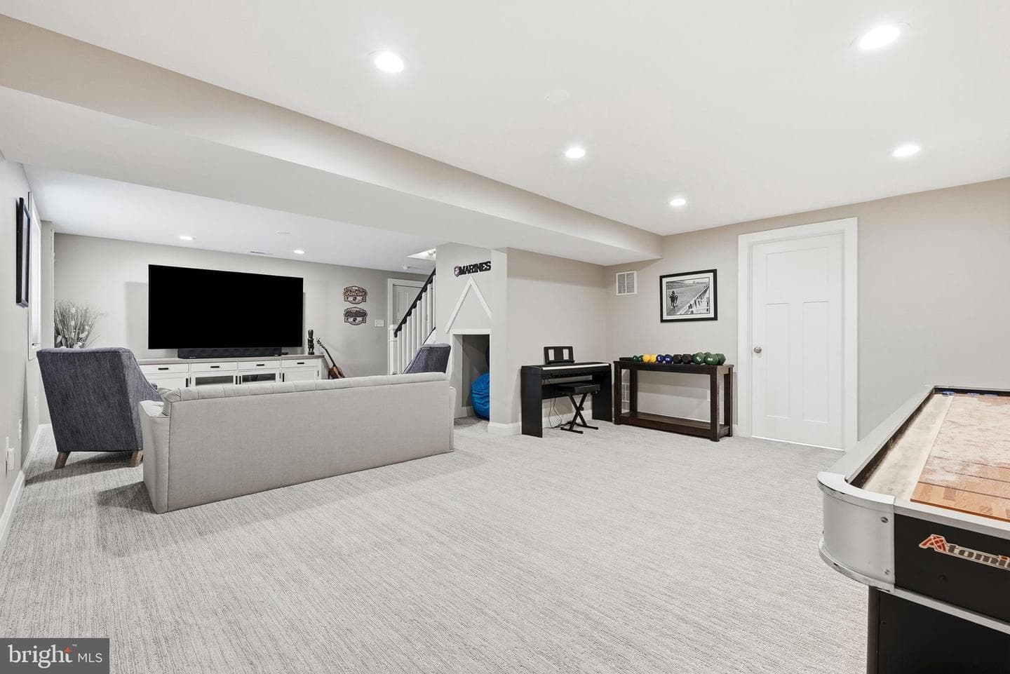 348 Butternut Court photo 43