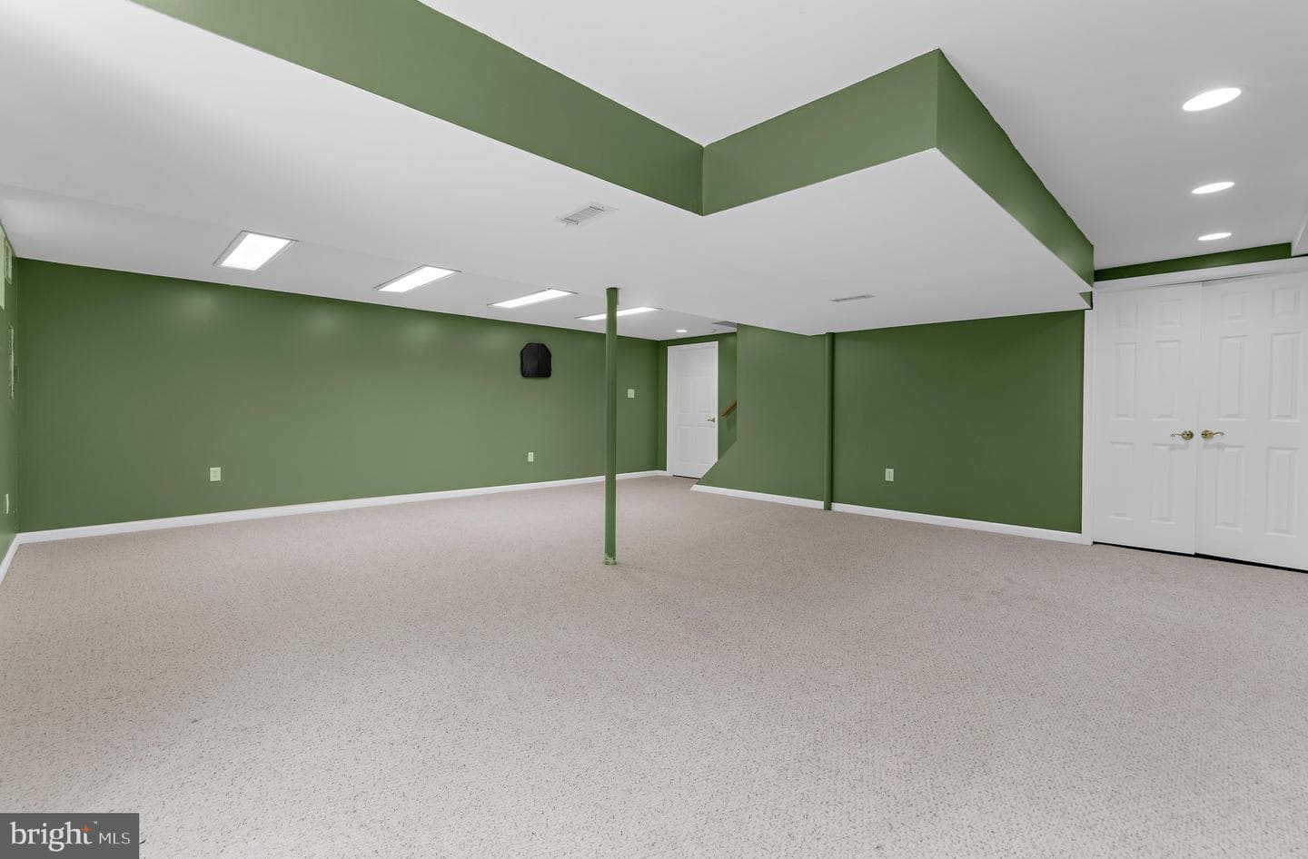 685 207th Street photo 25