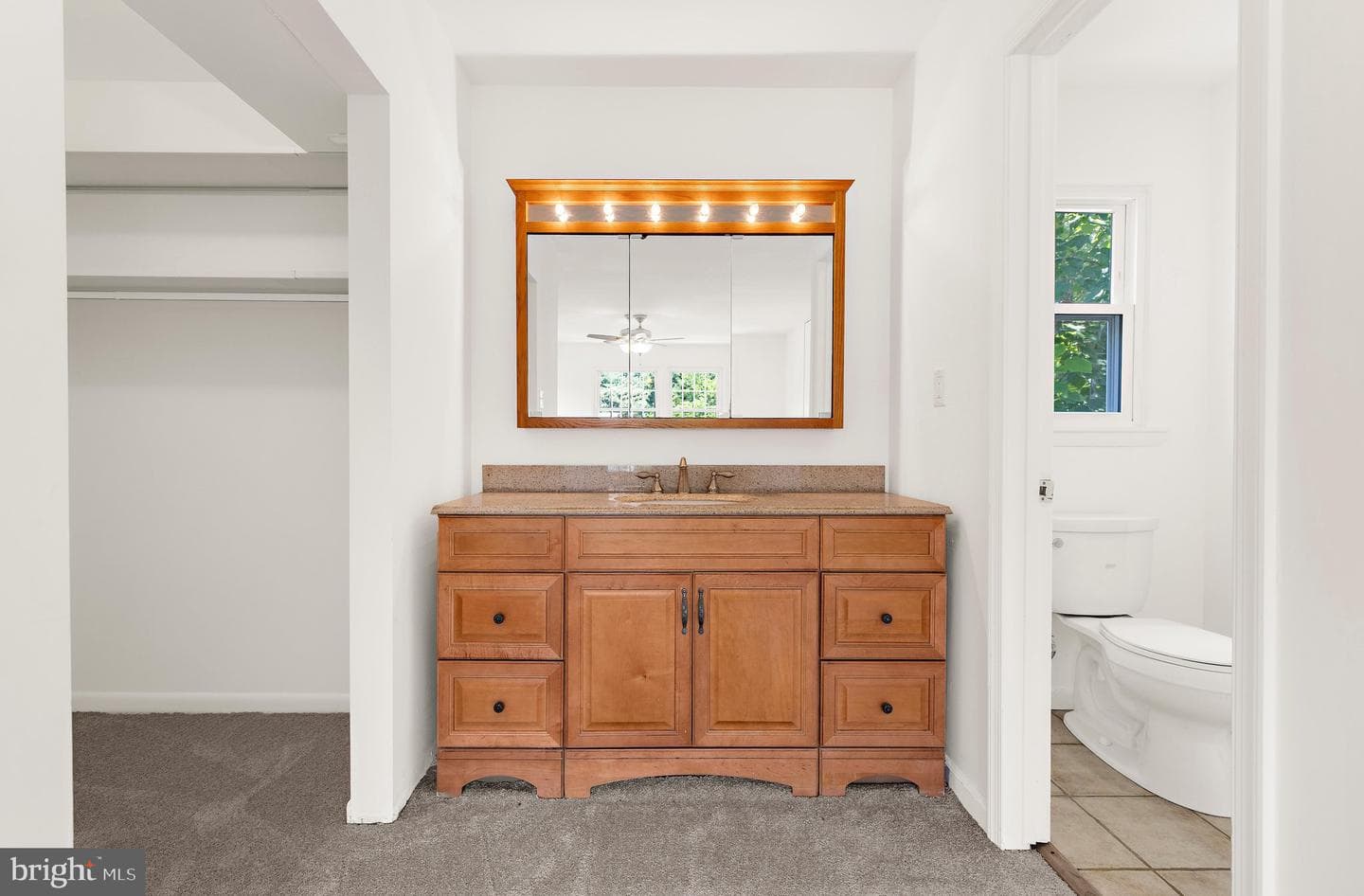 685 207th Street photo 29