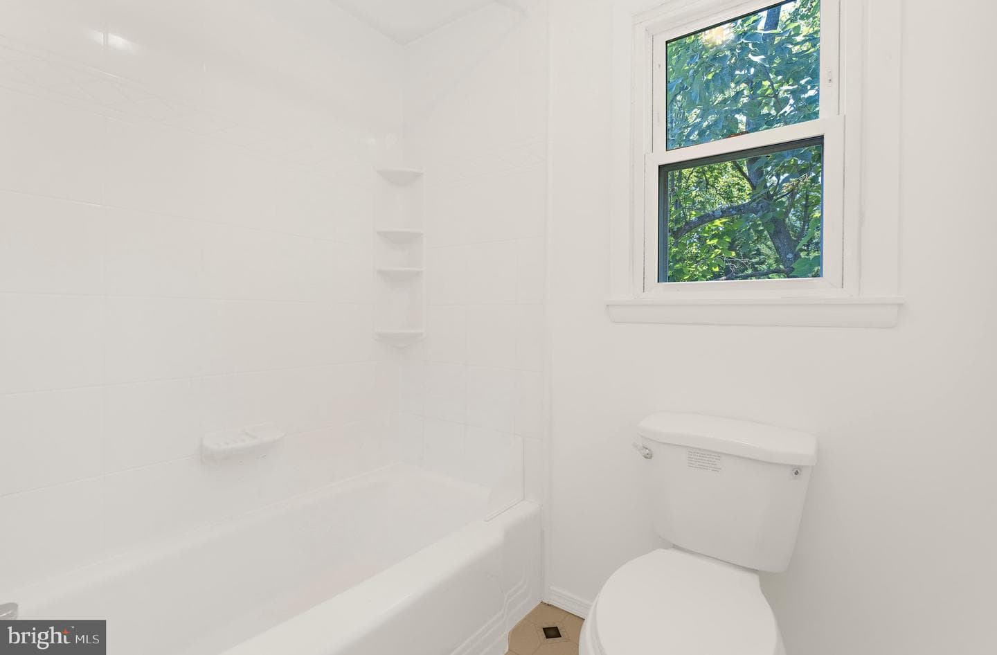 685 207th Street photo 34