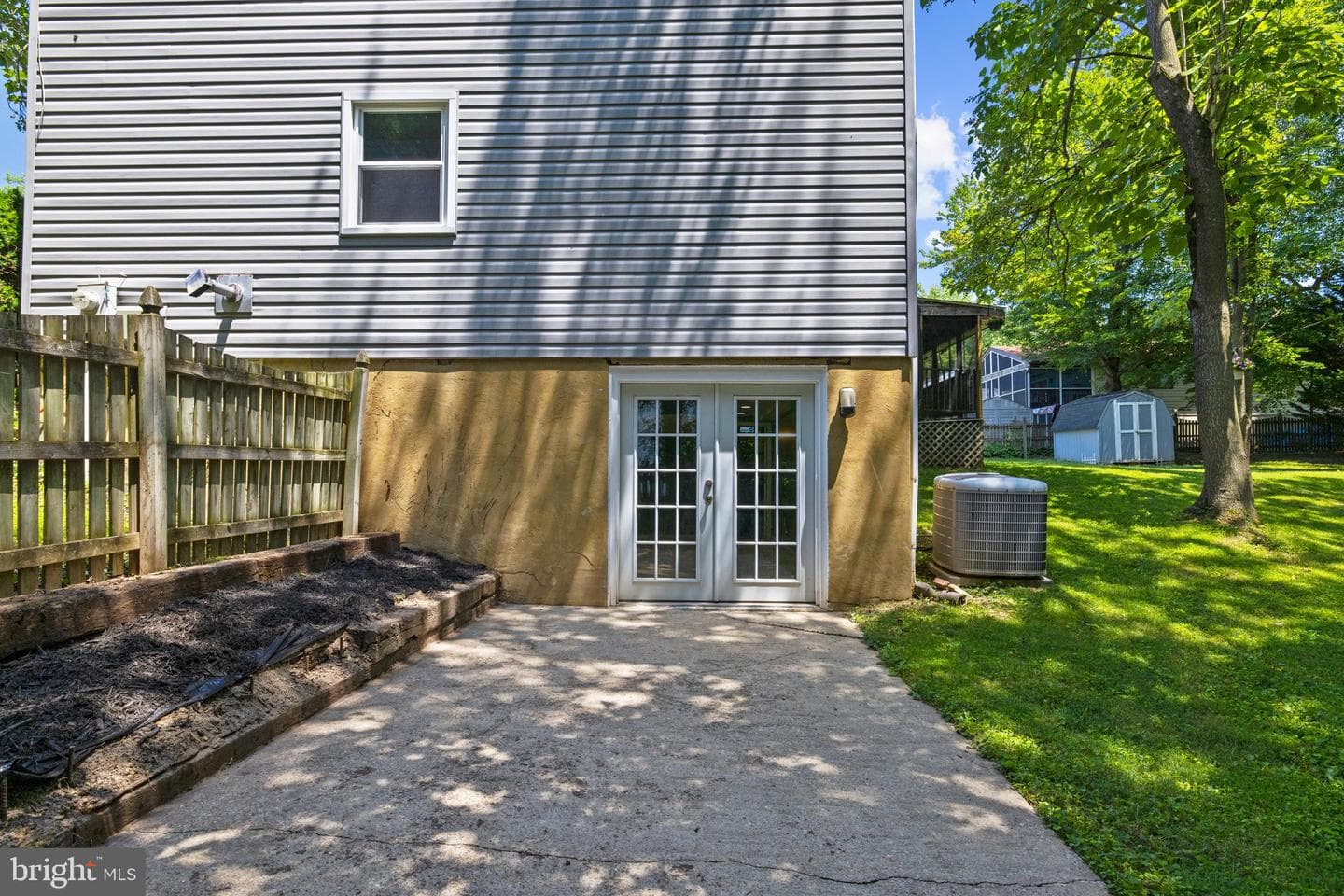 685 207th Street photo 47