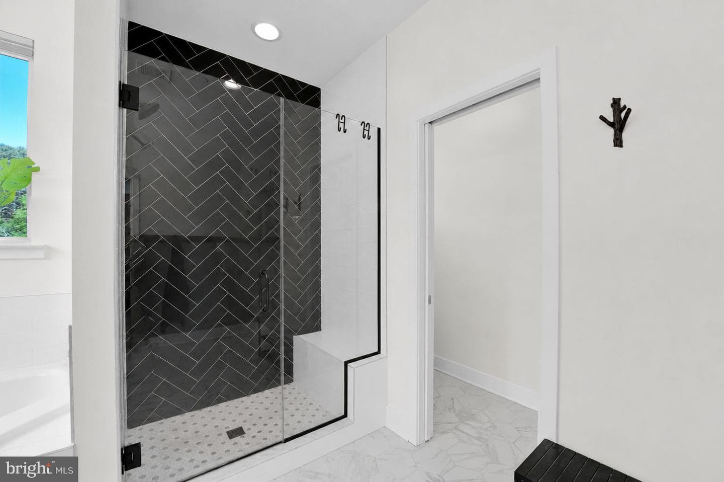 8215 Athena Lane photo 34