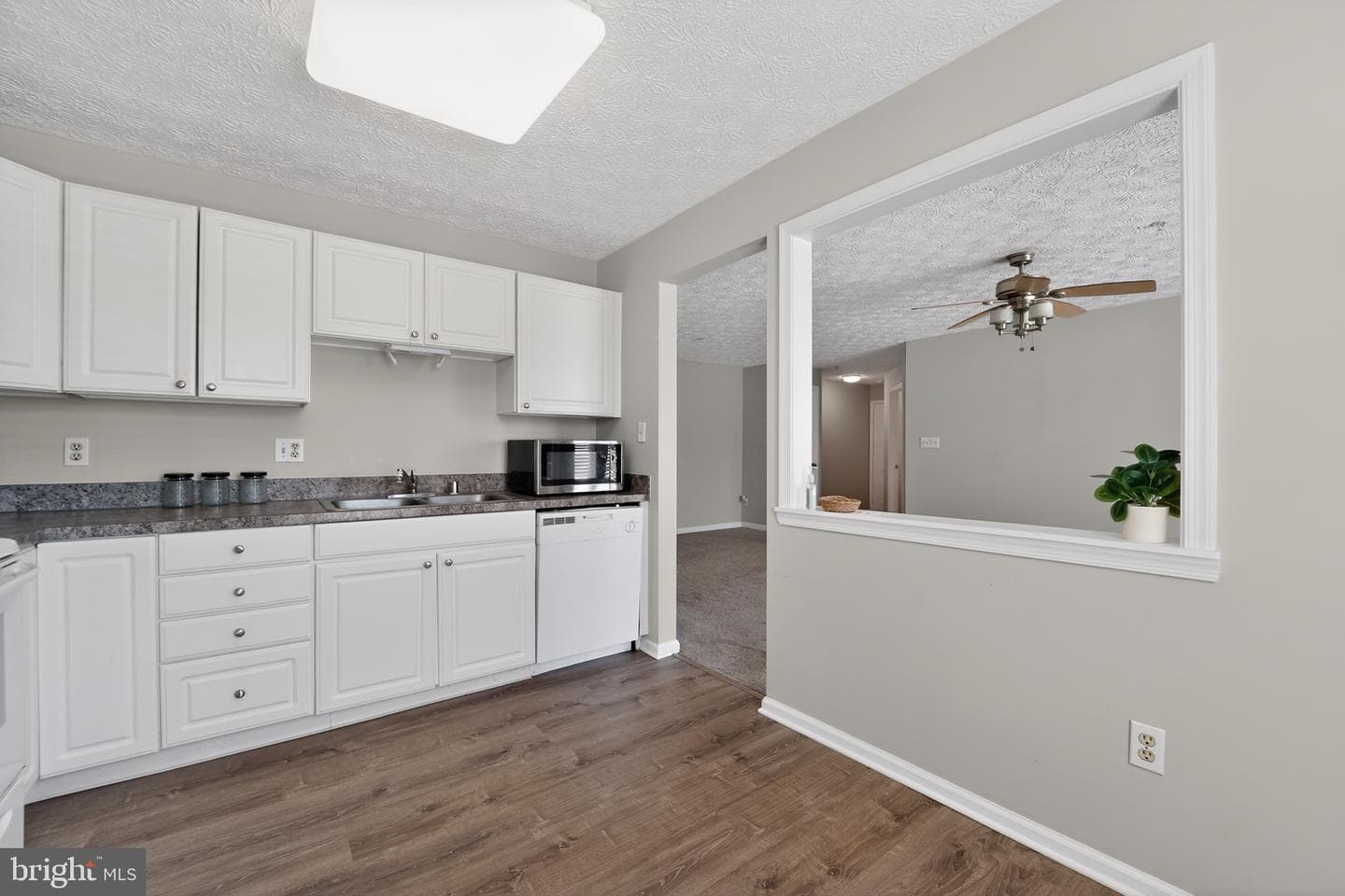 2456 Apple Blossom Lane #201 photo 10