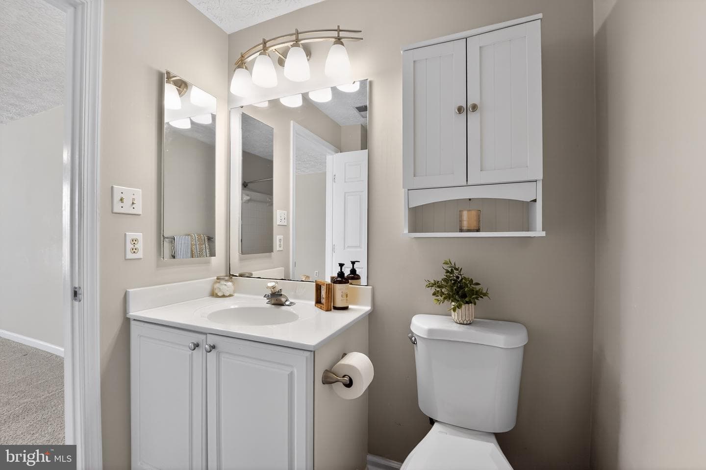 2456 Apple Blossom Lane #201 photo 25