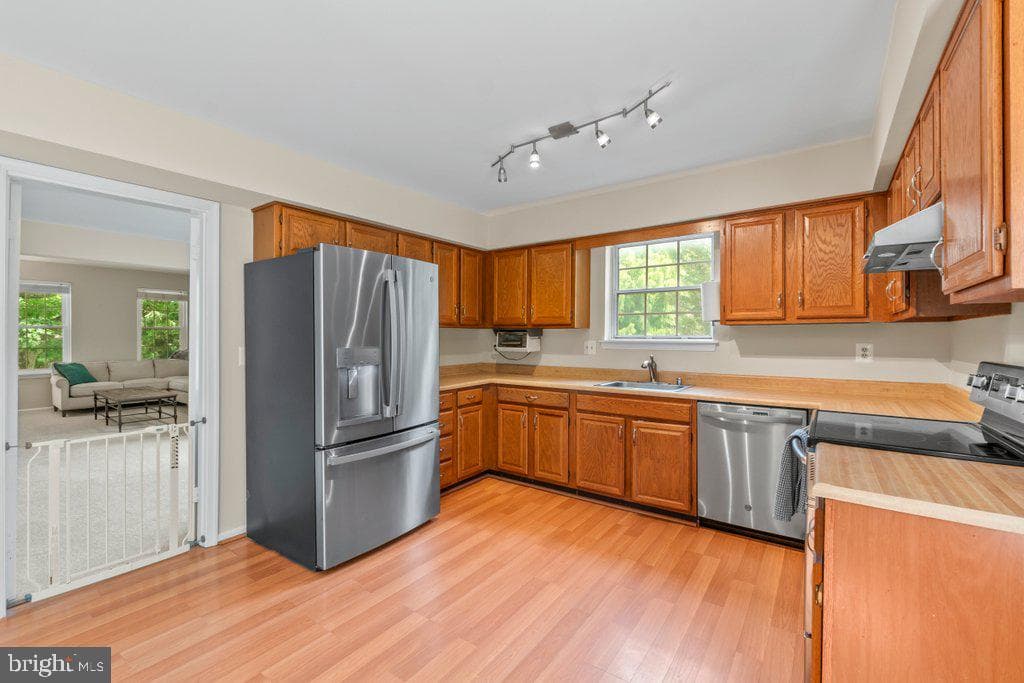 263 Capote Court E photo 10