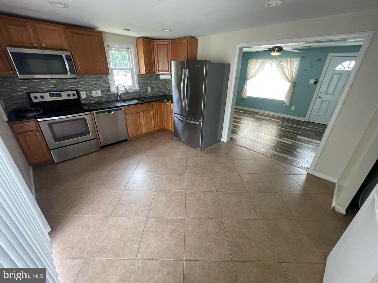1172 Cedar Avenue photo 7