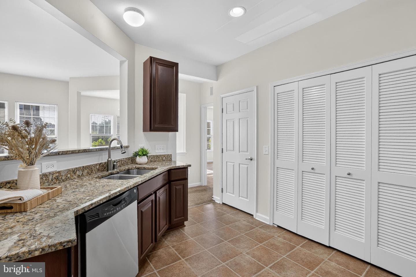 1600 Hardwick Court #301 photo 3