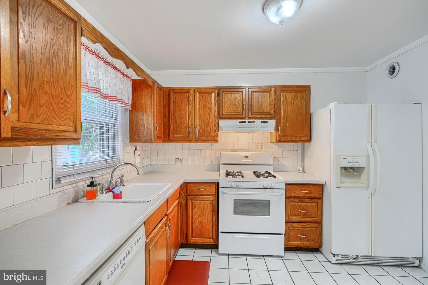 256 Heartwood Court photo 10
