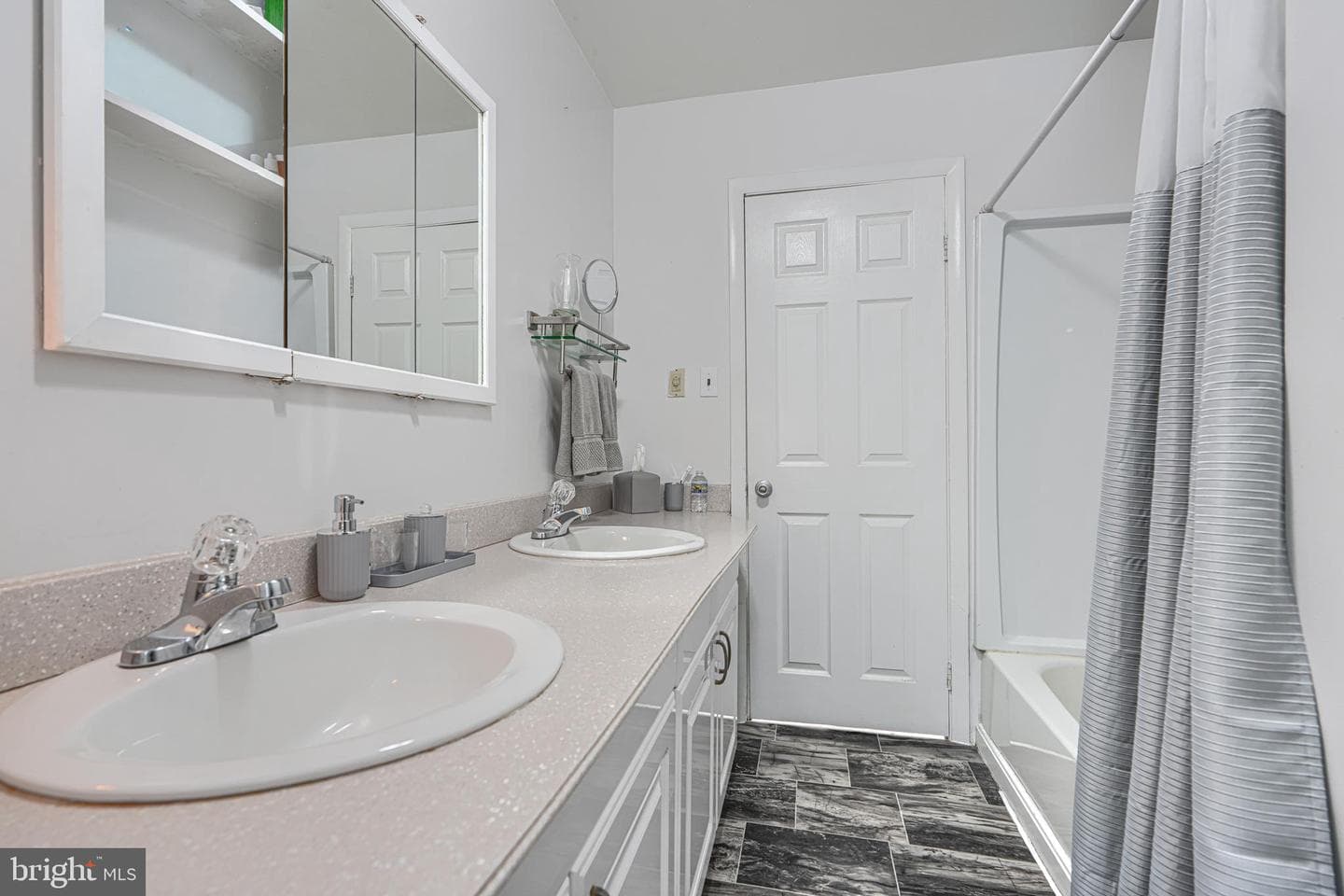 256 Heartwood Court photo 16