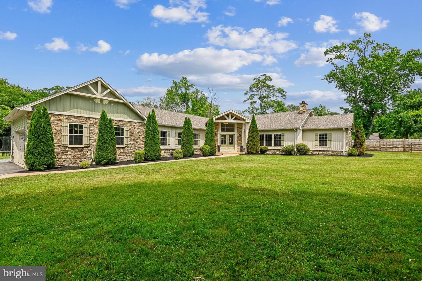 1438 Brewer Neck Road, Pasadena