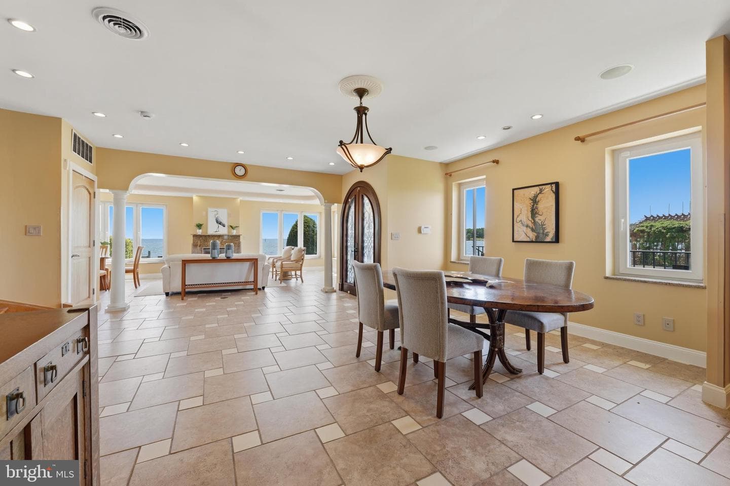 2292 Lake Dr photo 15