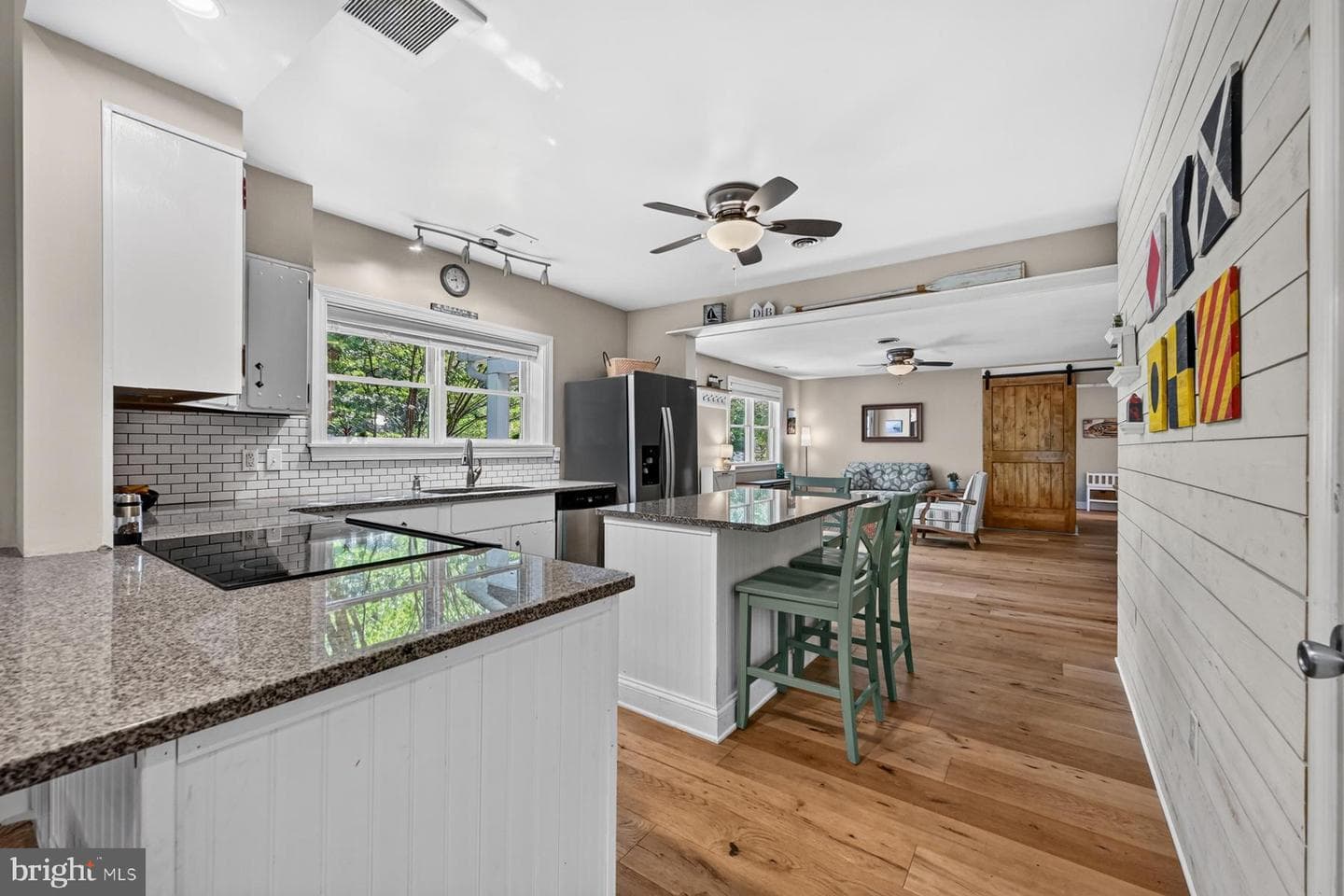 718 Dill Road photo 22