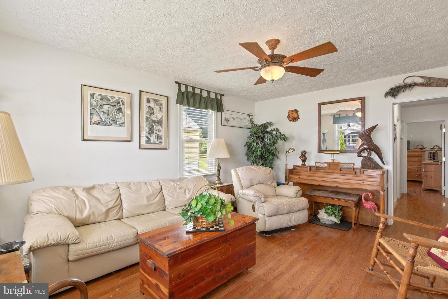 207 Hance Avenue photo 8