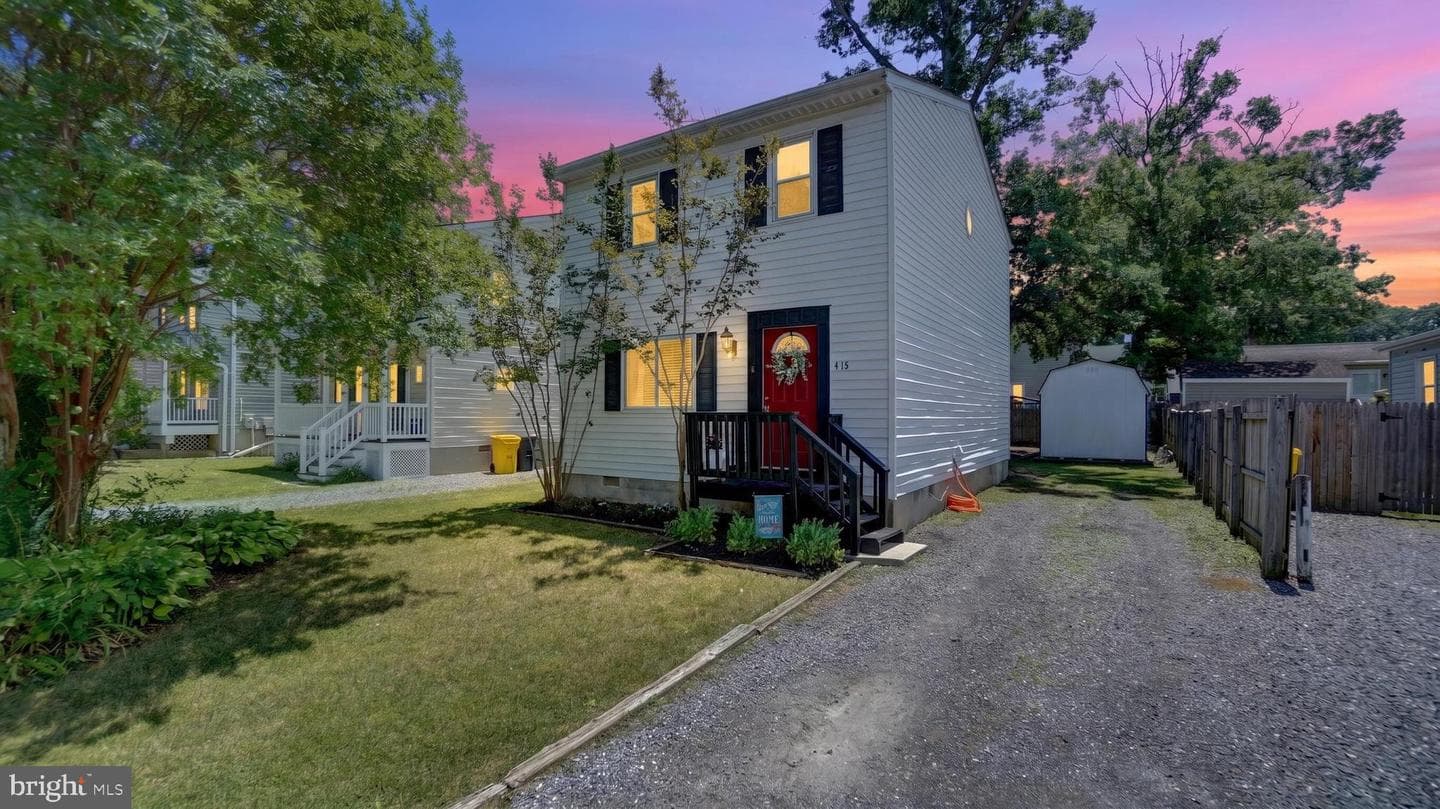 415 Fairmount Drive, Edgewater