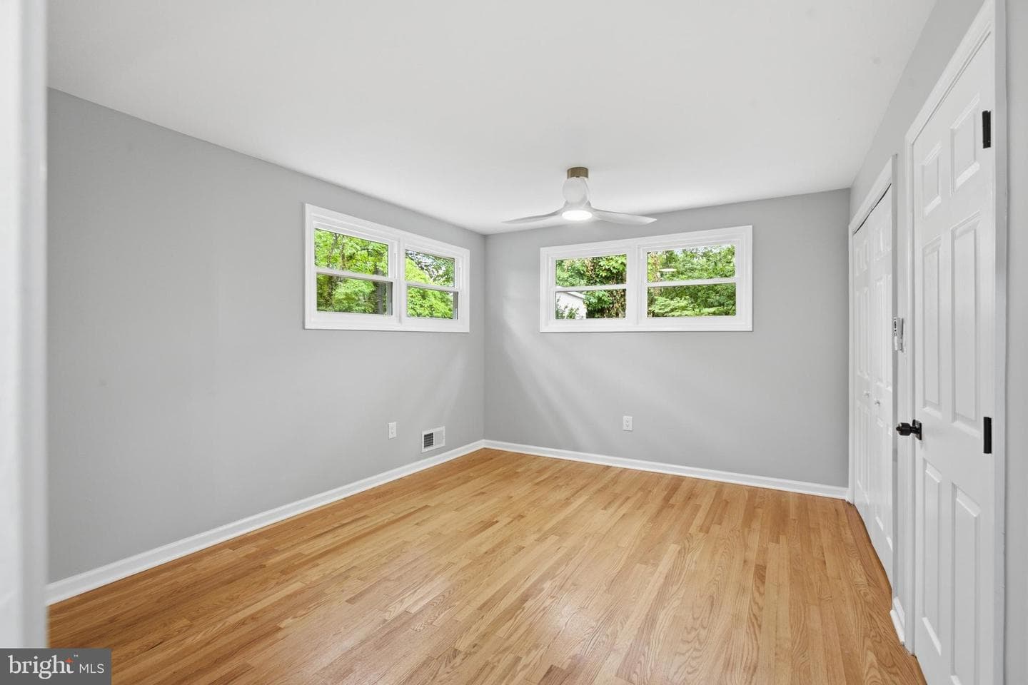 896 Forest Lane photo 31