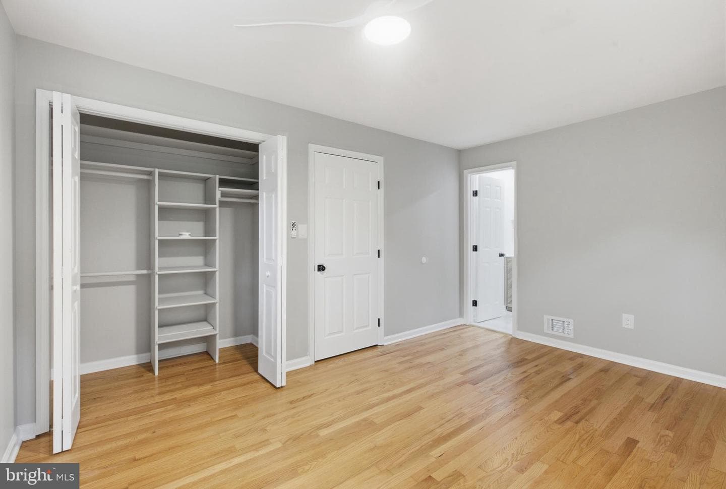896 Forest Lane photo 33