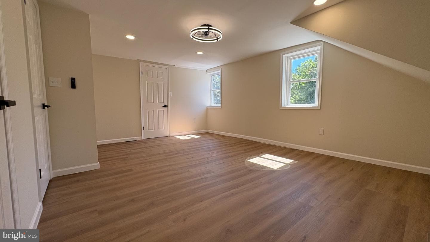 105 Simmons Road photo 12